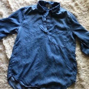 Light denim lightweight top